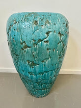 Load image into Gallery viewer, LARGE CLAY VASE
