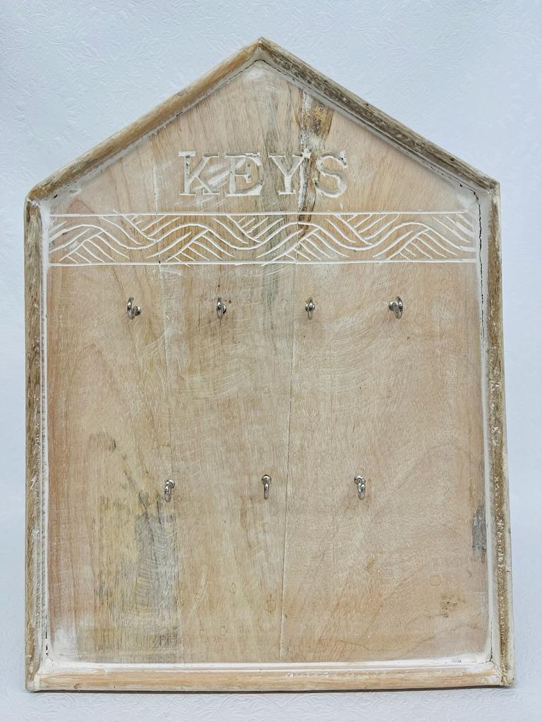 WOODEN WALL KEY HOLDER
