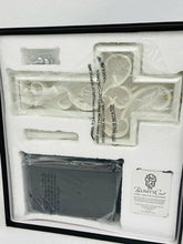 Load image into Gallery viewer, WEDDING UNITY CROSS

