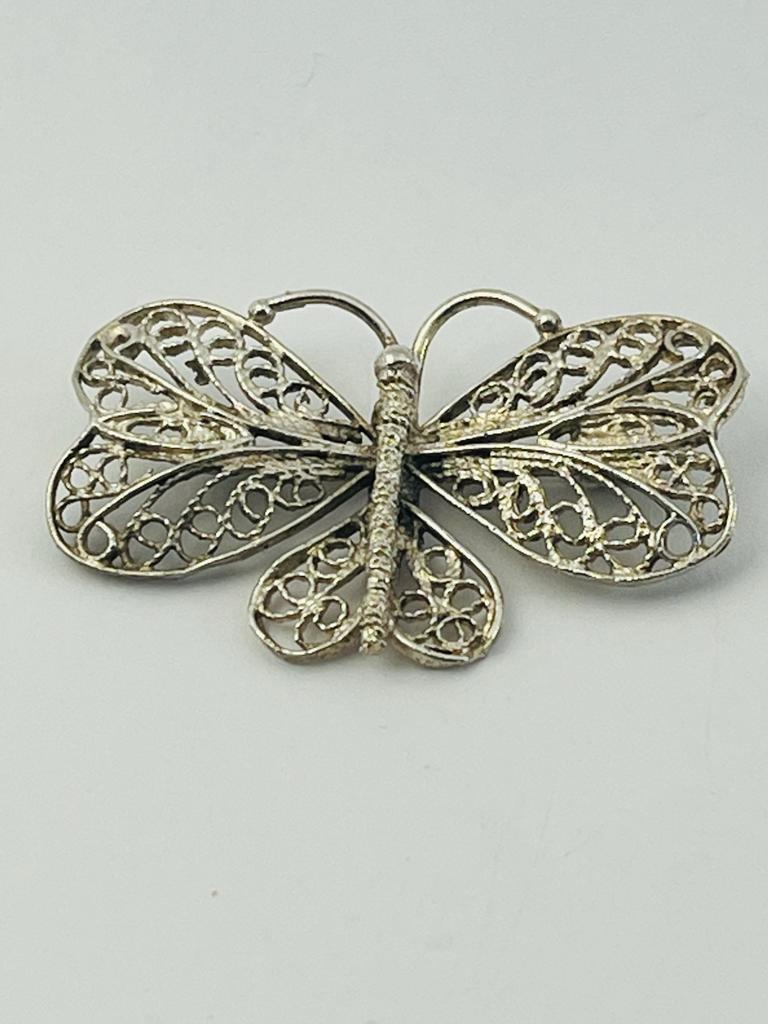 SILVER-TONE BUTTERFLY BROOCH