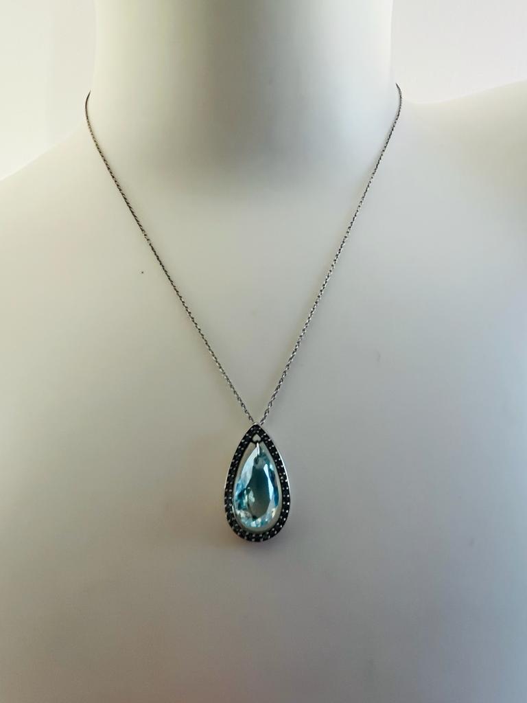 SWAROVSKI CRYSTAL TEARDROP NECKLACE