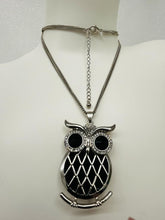 Load image into Gallery viewer, OWL NECKLACE
