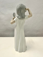 Load image into Gallery viewer, &quot;REX VALENCIA&quot; FIGURINE
