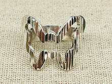 Load image into Gallery viewer, SILVER RING
