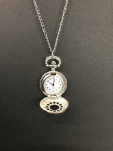Load image into Gallery viewer, NECKLACE

