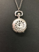 Load image into Gallery viewer, NECKLACE
