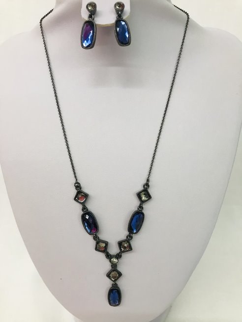 NECKLACE & EARRINGS SET